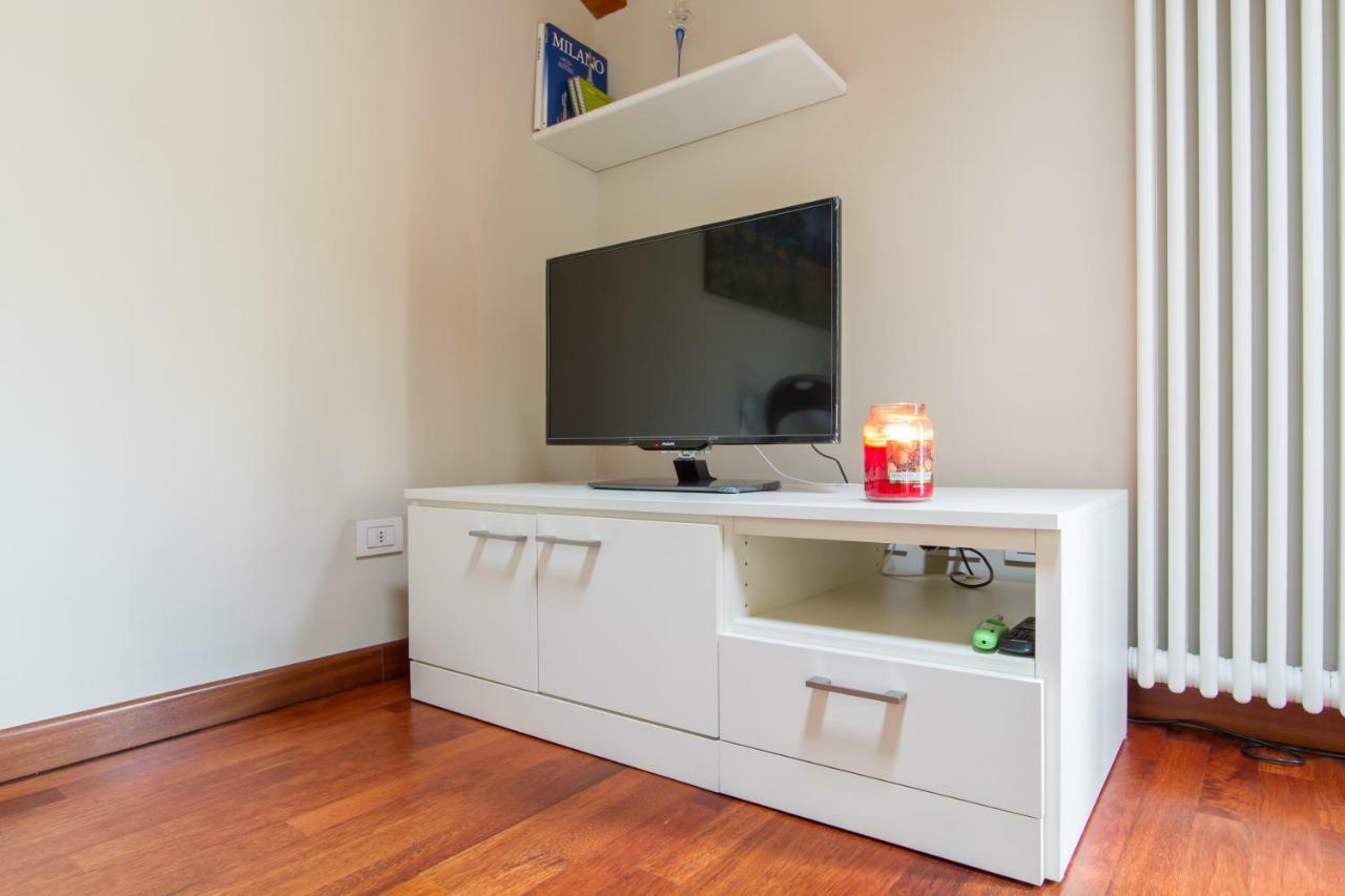 Parco Di Monza Apartment Bagian luar foto