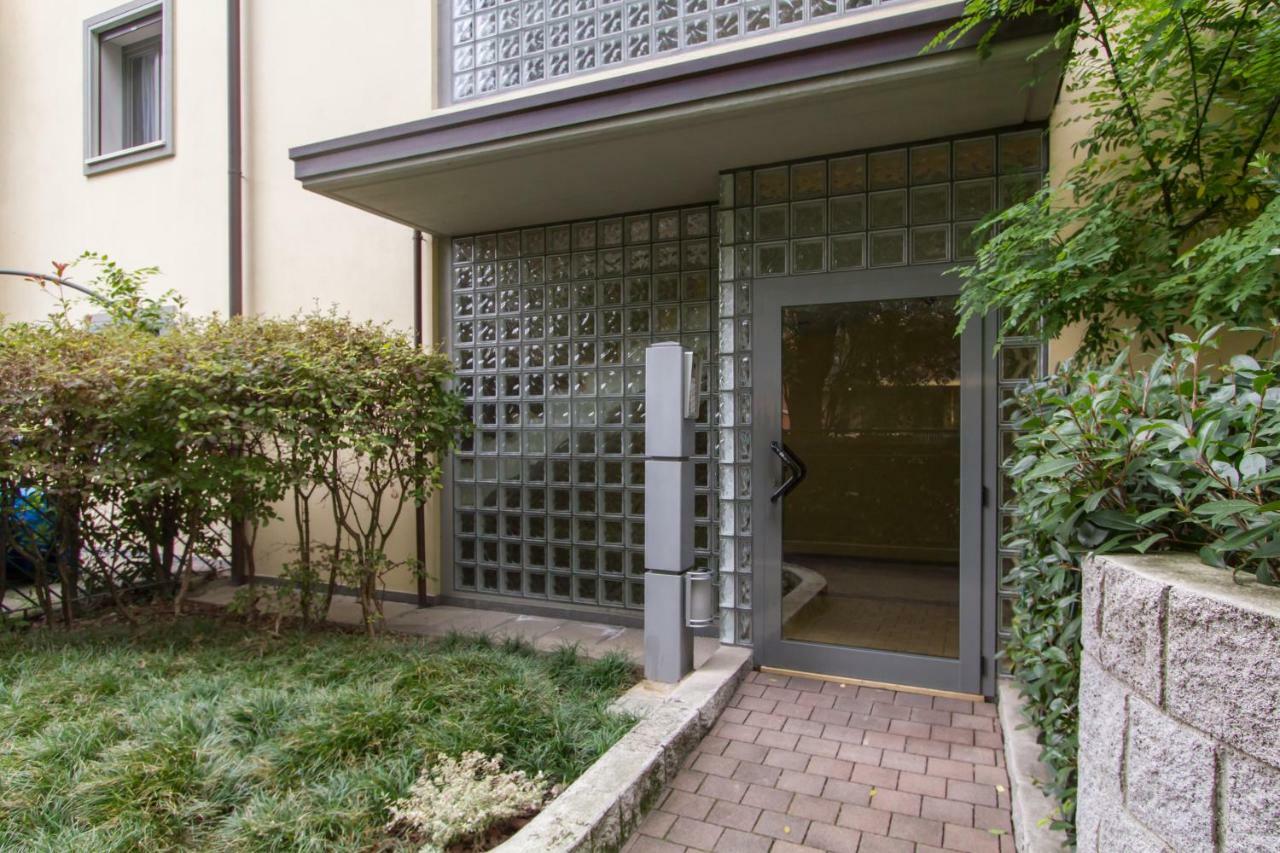 Parco Di Monza Apartment Bagian luar foto